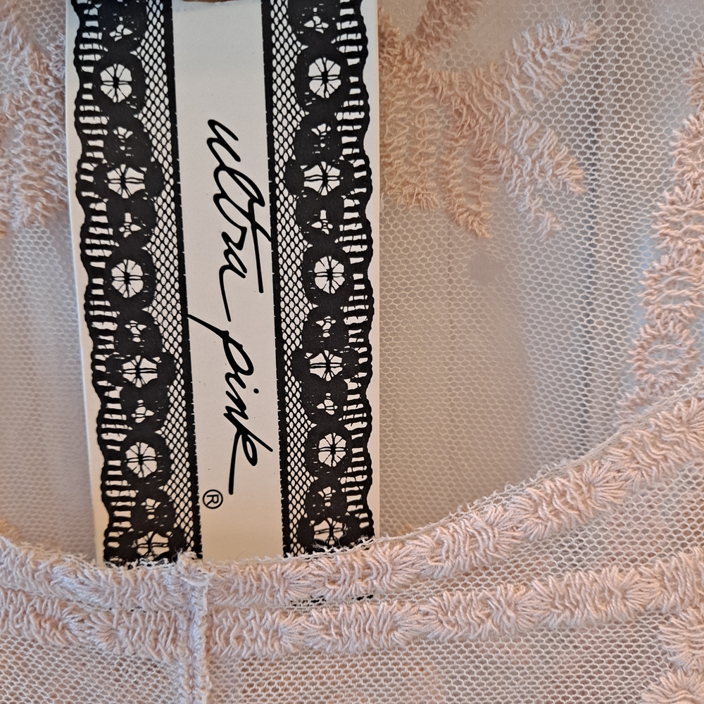 Ultra Pink Blush Dusty Rose Embroidered Sheer Lace Scoop-Neck Blouse - Picture 10 of 12